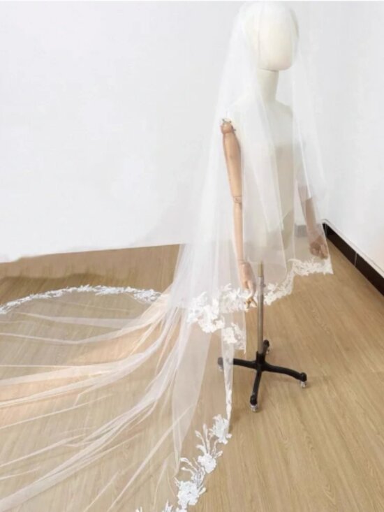 Royal Floral Lace Wedding Veil